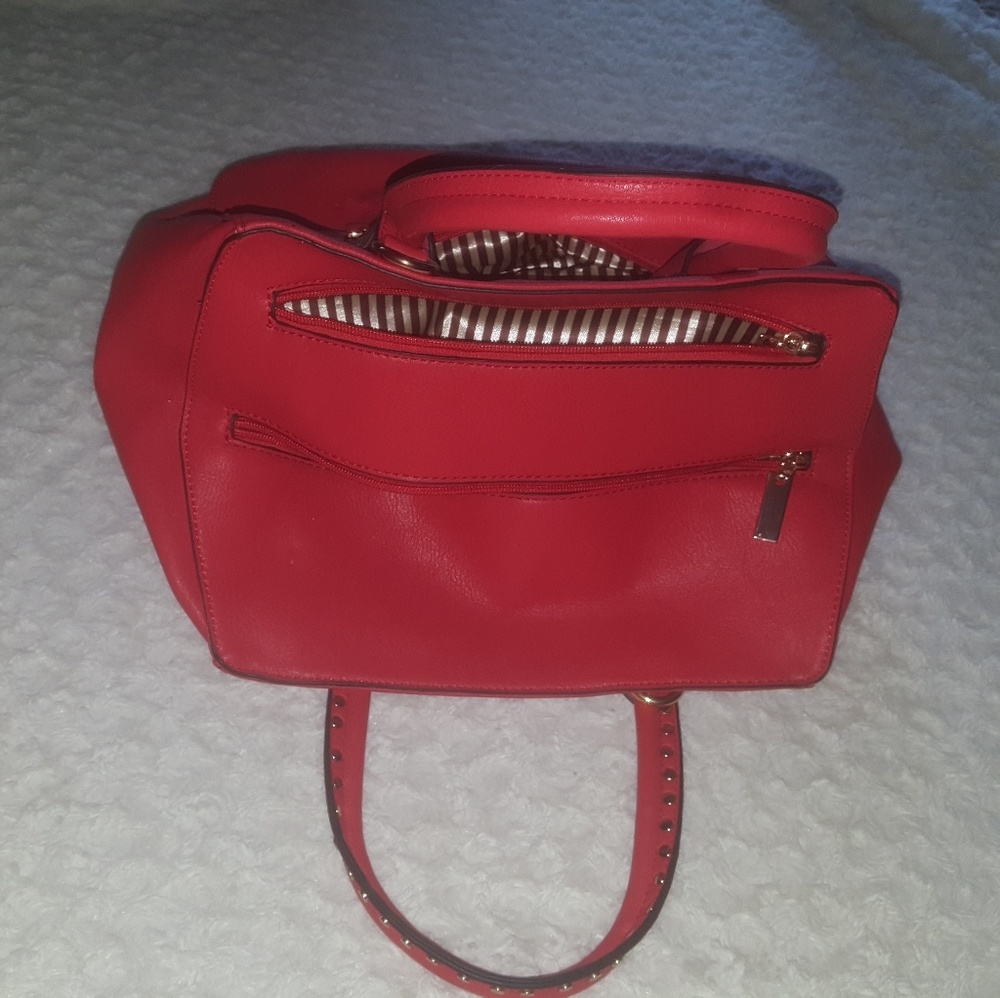 Purse - Picture 2 of 3